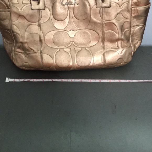 Coach Embossed Gold Purse - Picture 14 of 16